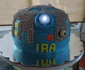 R2D2 Cake